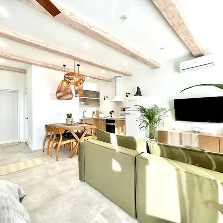 Arcadia New Apartment